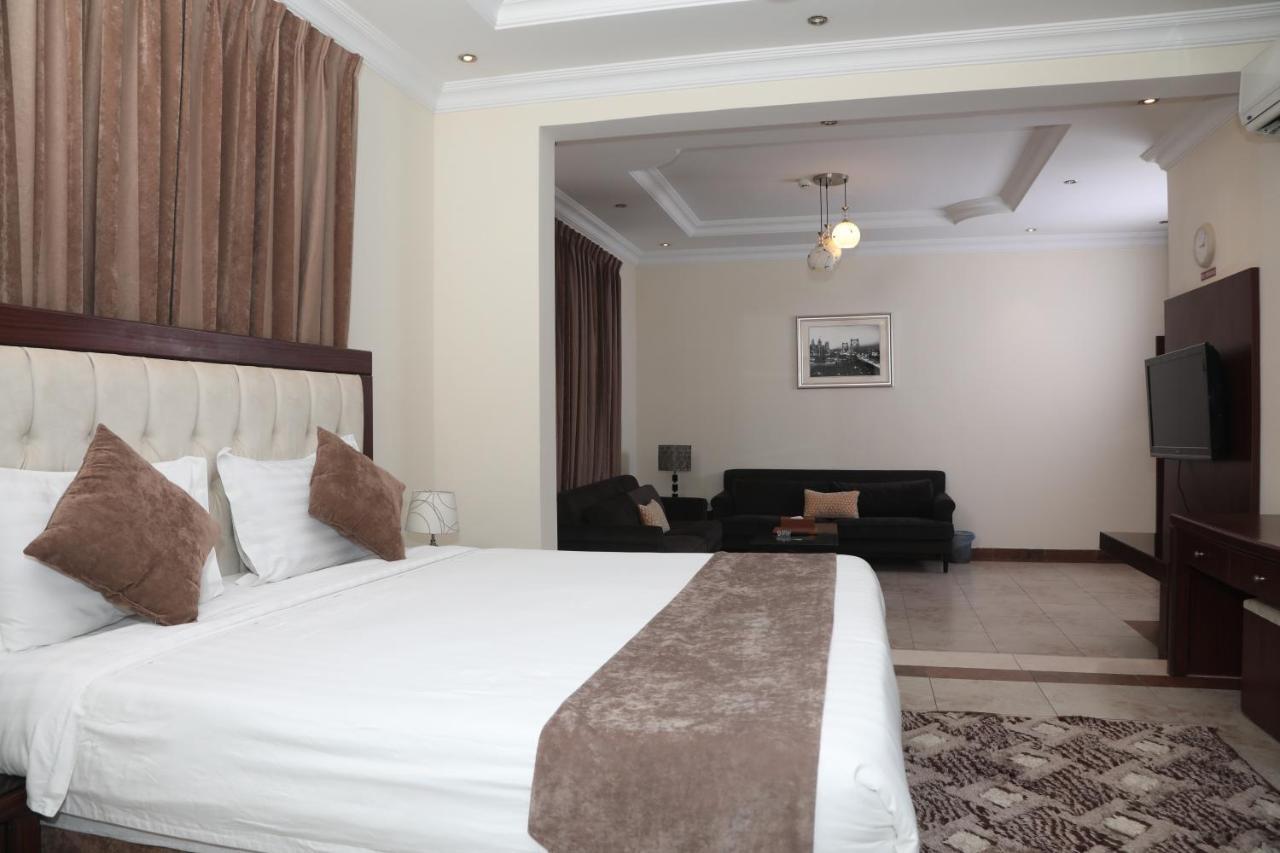 Samaya Suites Рияд Екстериор снимка